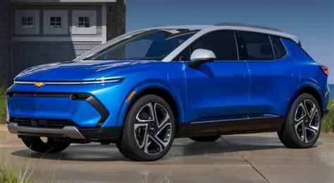 Which Compact Electric Suv Will Satisfy Tech Lovers The 2024 Chevy Equinox Ev Or The 2024