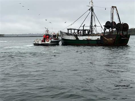 Portsmouth Firefighters Rescue 3 From Burning Boat Portsmouth Ri Patch