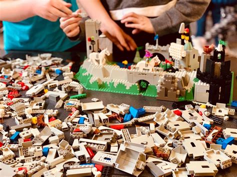 Jakie LEGO dla chłopca 12 lat wybrać? - Świat Rodziców
