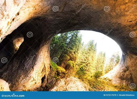 Chudnite Mostove Caves In Bulgaria Stock Image Image Of Gate Earth