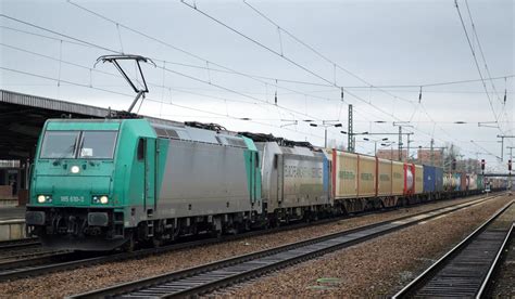 Rtb Cargo Gmbh Mit Und Containerzug Am Haken Am