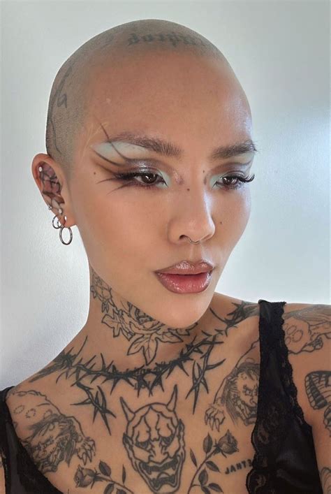 Meicrosoft Bald Women Nose Ring Makeup Looks