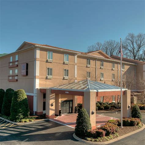 Comfort Suites Airport - Nashville TN | AAA.com