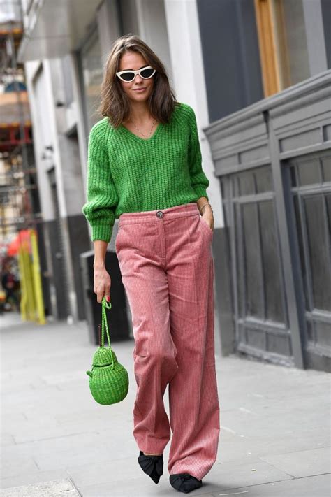 These 5 Outfits Prove Pink Is The Color To Try For Fall | Street style ...