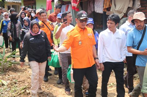 1 001 Warga Jadi Korban Banjir Leuwisadeng Bogor JPNN Jabar