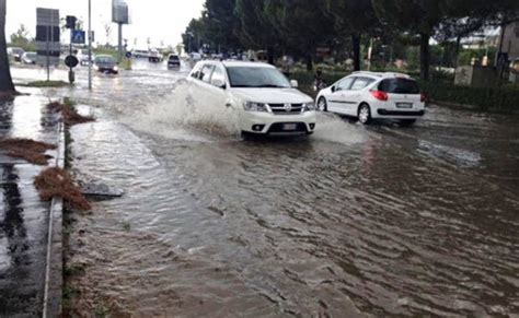 Maltempo In Calabria Temporali E Vento Forte Scatta Lallerta Gialla