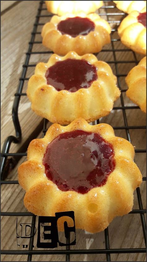 Biscuits De Savoie Gel E De Confiture De Cerises Griottes Biscuit