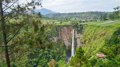 Air Terjun Sipiso Piso Tiket Pesona Desember