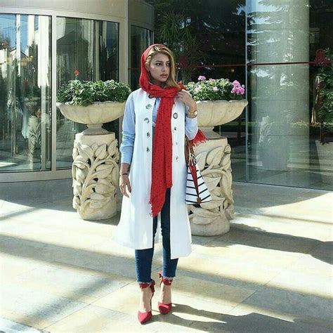 Pin By Zahraa Dirani On Iran Hijab Style ♥ Persian Girls Iranian Girl Tehran Street Style