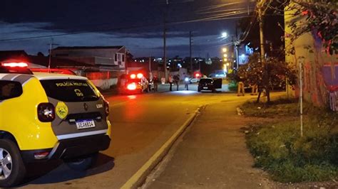 Passageiro Encontrado Morto Dentro De Carro Em Curitiba