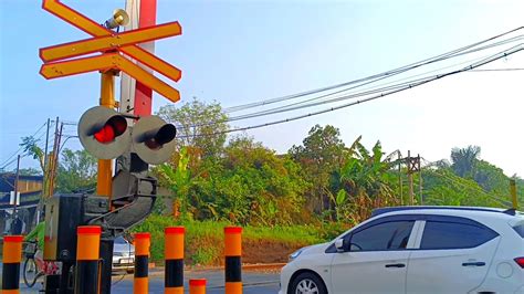 Railroad Crossing Palang Pintu Kereta Api Ka Bbm Pertamina