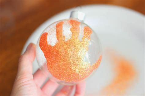 Grits & Giggles: Handprint Ornaments DIY