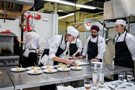 Comparing Culinary Colleges Top Toques