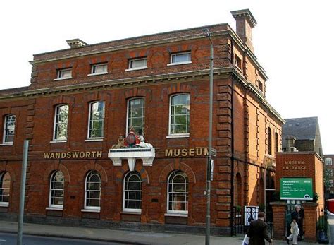 Wandsworth Town Library London