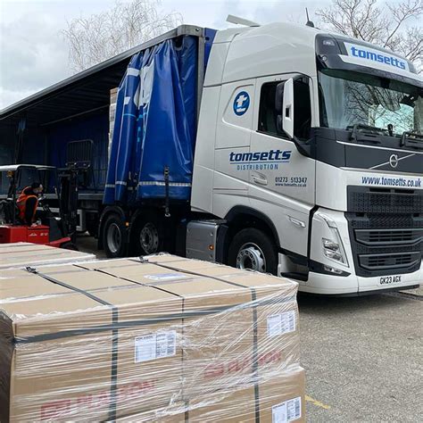 Choosing The Right Logistics Partner Tomsetts Distribution Sussex