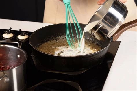 Круассанный миндаль — рецепт от ВкусВилл