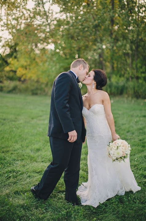 Lace Trumpet-Style Gown