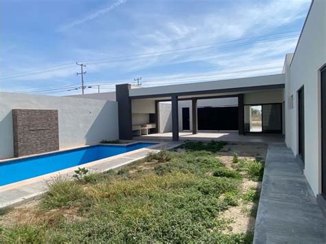 CASA QUINTA EN VENTA CON ALBERCA EN PORTAL DEL NORTE ZUAZUA UN NIVEL