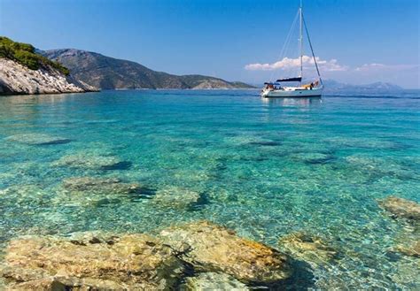 7 of the Best Greece Sailing Tours and Holidays