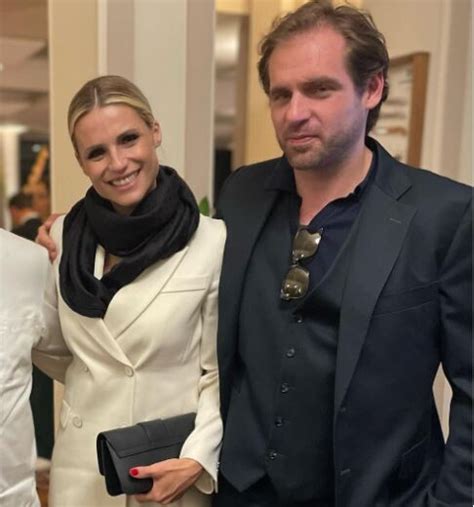 Michelle Hunziker E Tomaso Trussardi Insieme Al Ristorante Tgcom