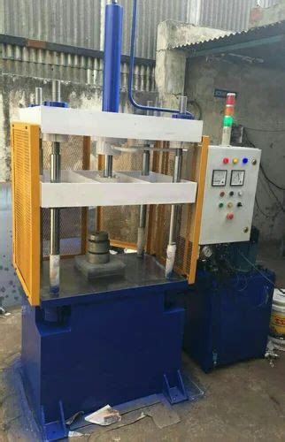 Iron Hydraulic Press Capacity 40 100 Ton At Rs 100000 In New Delhi