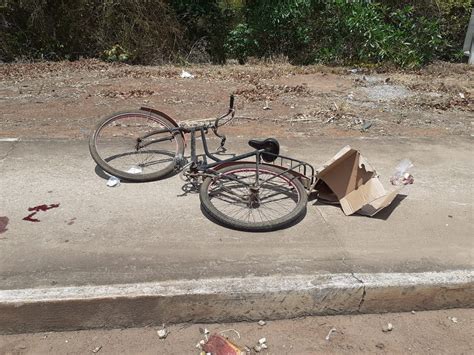 Ciclista que teve traumatismo craniano após ser atropelada por carro