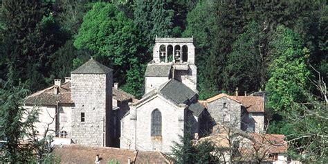 G Nolhac Village M Di Val Au Pied Du Mont Loz Re C Vennes Tourisme