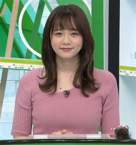 フジテレビ女子アナ図鑑 森香澄の迫力のニット巨乳が揺れるウイニング競馬