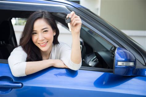 新車を買うのがもったいないケースとは？中古車との徹底比較・お得な車の選び方もご紹介いたします！ 新横浜にある車買取専門店first