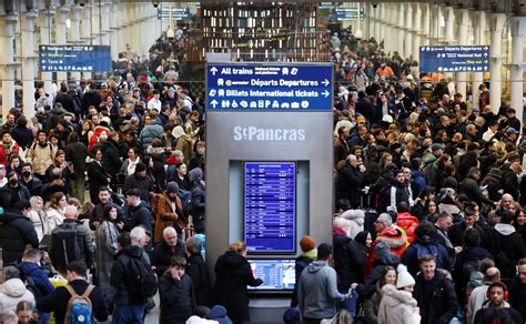 Si Allaga Il Tunnel Cancellati Tutti Gli Eurostar Per Londra Caos Sui