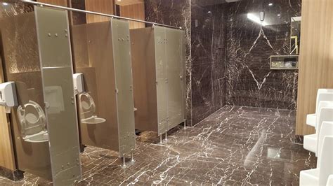 Toilet Umum Terbersih Dan Termewah Di Indonesia Ada Di Surabaya