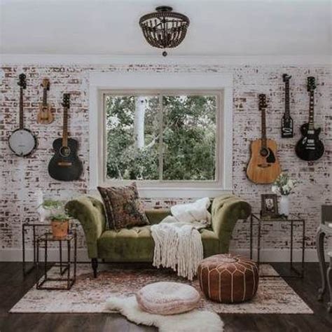 35 Simple Guitar Wall Display Ideas For Music Lovers HomeMydesign