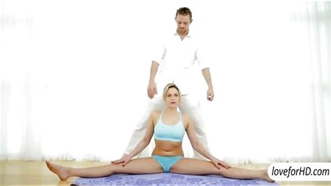 Yoga Babe Mia Malkova Super Erotic Flexible Fuck BUBBAPORN