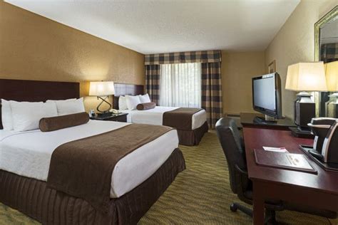 Crowne Plaza Hotel Jacksonville Airport/I-95N is one of the best places ...