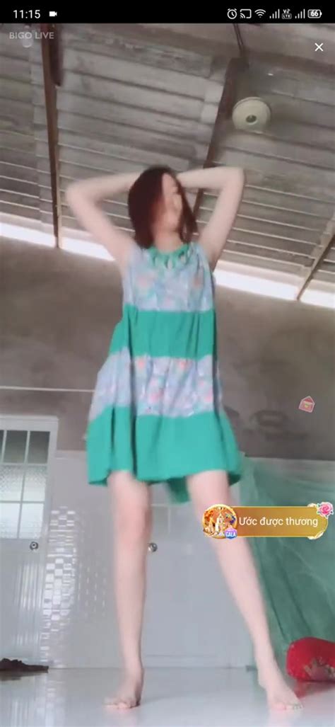 Ngắm gái bigo show hot girl Nudity Sexually and Explicit Video on YouTube youncensored