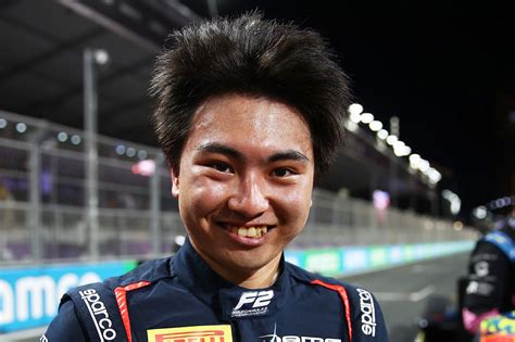 レッドブルf1育成の岩佐歩夢、波乱のレースで今季初優勝 Fia F2 第2戦 スプリントレース 【 F1 Gate Com