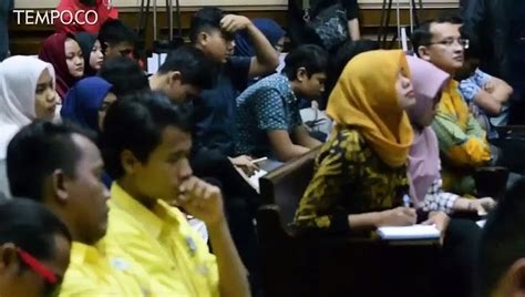 Sidang Korupsi E KTP Keponakan Setya Novanto Barter Dolar Video