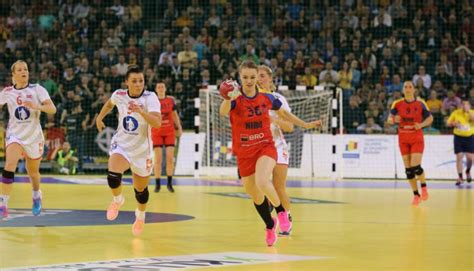 Handbal Feminin Ana Maria T Nasie A Semnat Cu Hcm R Mnicu V Lcea