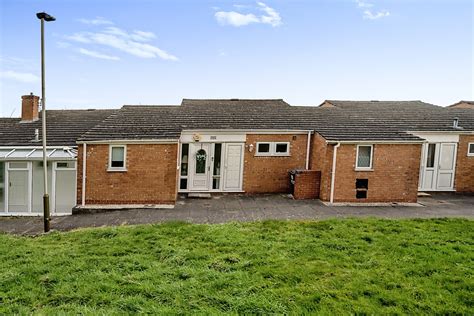 Bedroom Terraced House For Sale In Kinley Road Leicester Le Fl