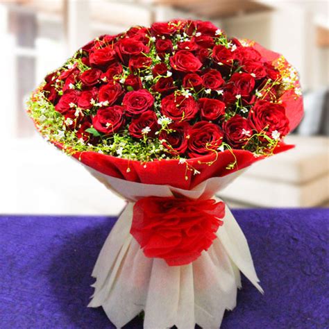 Send Romantic Red Roses Online - PR17030GAL17 | Giftalove