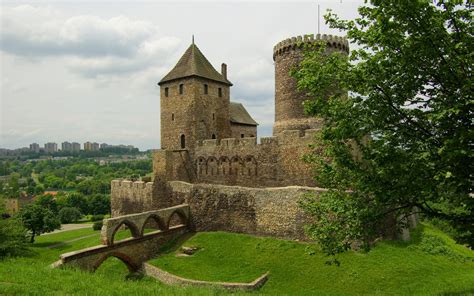 Bedzin Castle Wallpapers Man Made Hq Bedzin Castle Pictures 4k