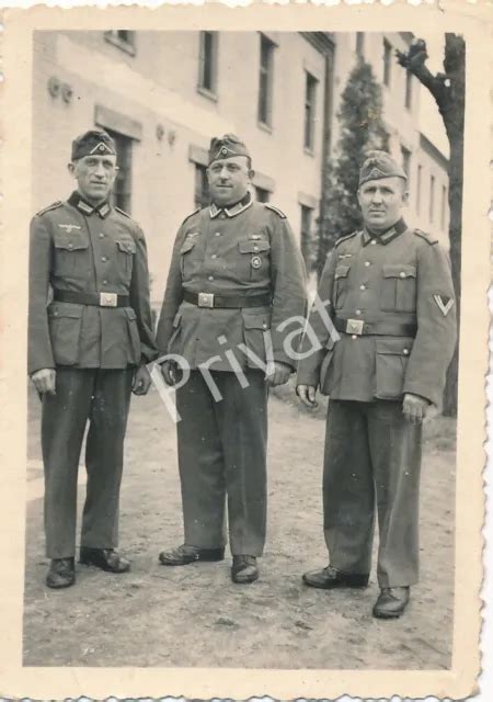 Foto Wk Ii Wehrmacht Soldaten Uniform Portrait Kameraden L Eur