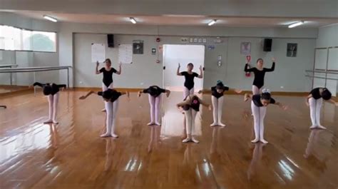 Ballet Clausura En Primaria Alta Colegio Sant Simo Nombre De Jes S