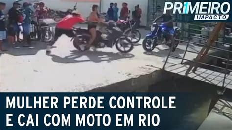 Mulher Perde Controle E Cai Motocicleta Em Rio No Par Primeiro