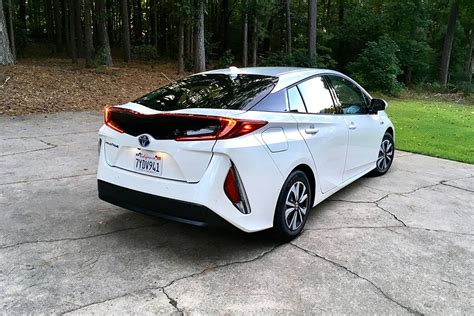 2018 Toyota Prius Prime Mpg And Techies Autotrader