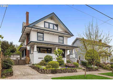 1912 Craftsman In Portland Oregon Craftsman Style Houses