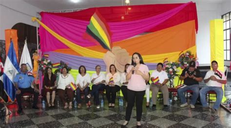 Presentan Cartilla Diversidad Digna A Familias De Le N