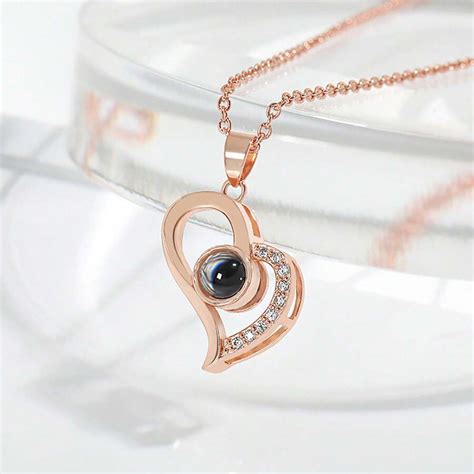 1pc Prachtige Schattige 100 Talen I Love You Projectie Koperen Ketting