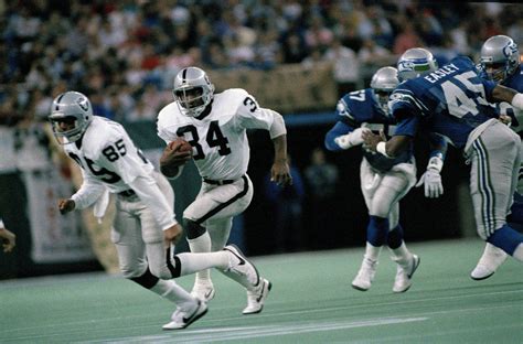 ‘Bo Jackson Game’ highlights Raiders’ lengthy MNF history | Raiders News | Sports