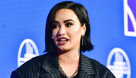 Demi Lovato Reveals She Felt ‘conditioned To Re Adopt Sheher Pronouns